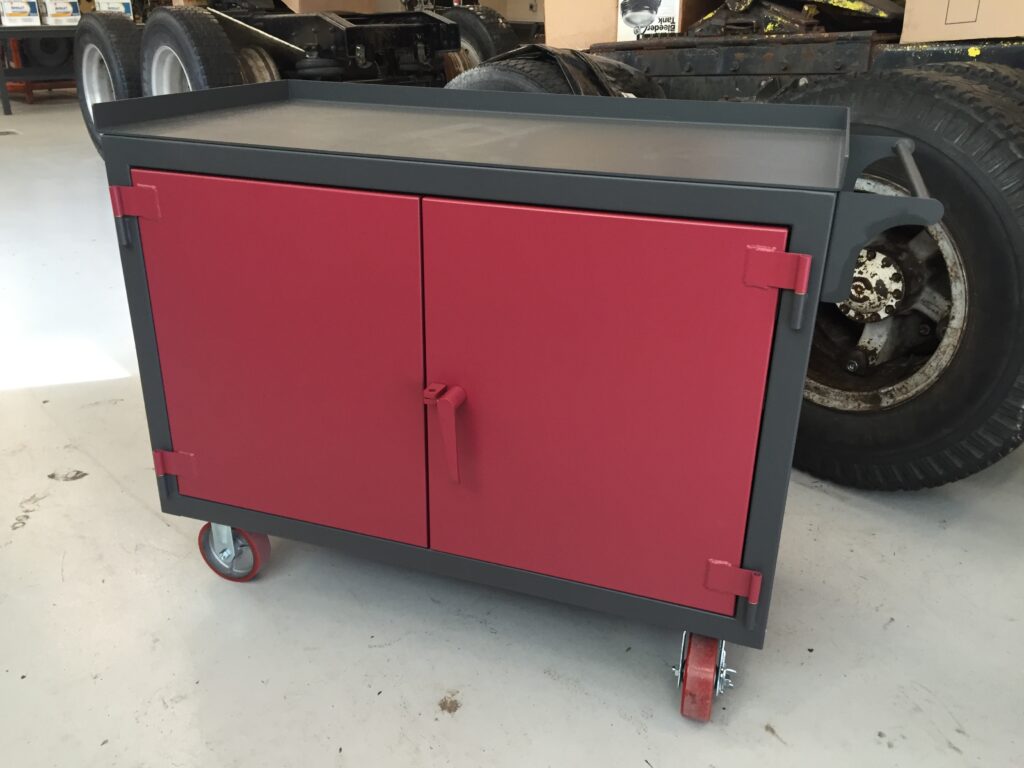 EXM-550 - HEAVY DUTY MOBILE WORKBENCH - Image 4